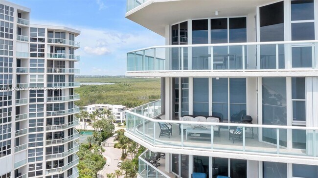 Building Photo - 6051 N Ocean Dr