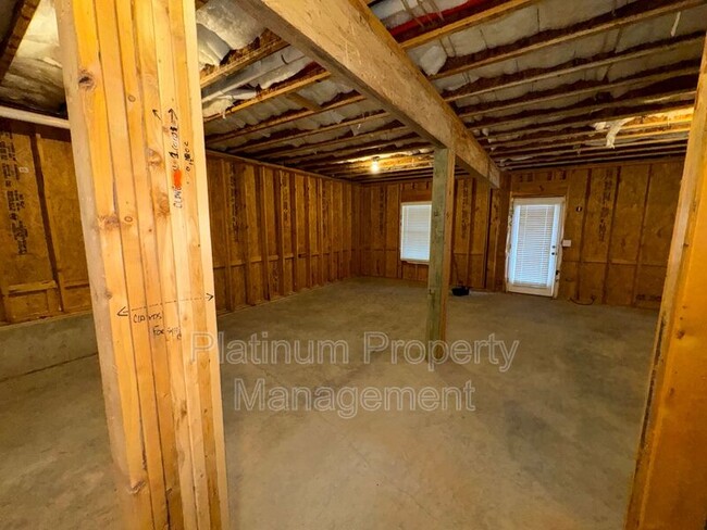 Building Photo - 2655 Canter Meadow Dr