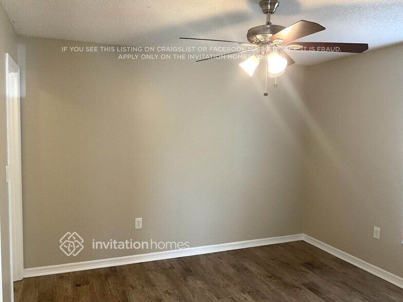 Building Photo - 335 Lake Daisy Loop