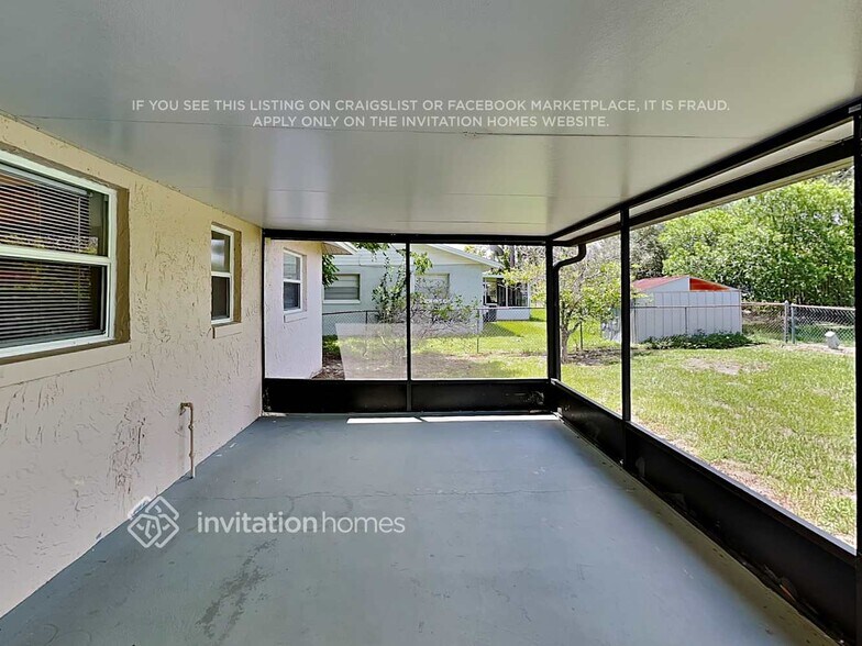 Building Photo - 120 Hidden Lake Dr