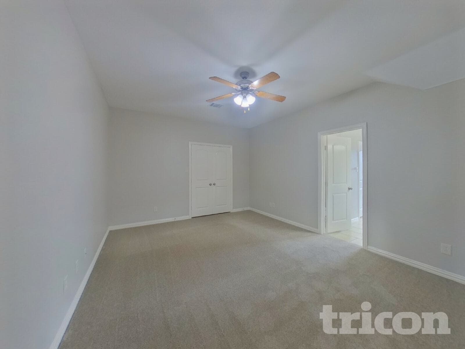 Building Photo - 804 Rambling Ct