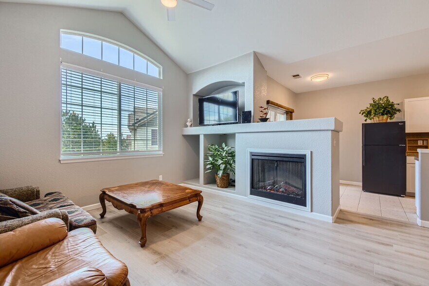 Building Photo - 22580 E Ontario Dr
