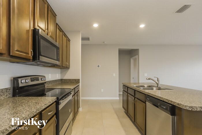 Building Photo - 1770 Broad Winged Hawk Dr