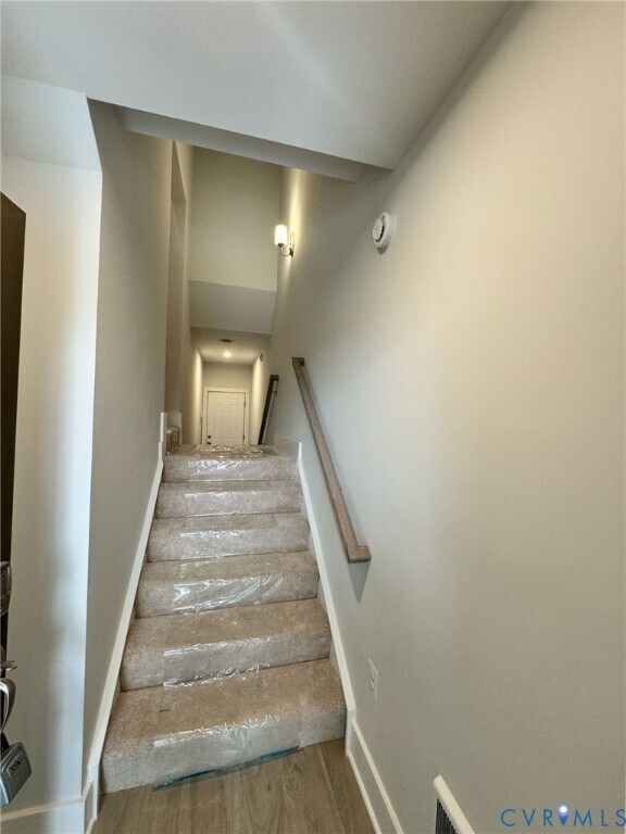 Building Photo - 1025 N Lombardy St