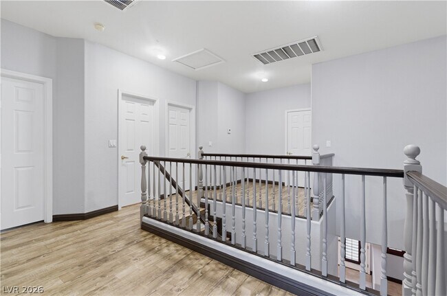 Building Photo - 8899 Sanibel Shore Ave