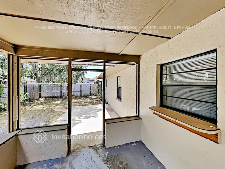Building Photo - 613 Mayan Pl