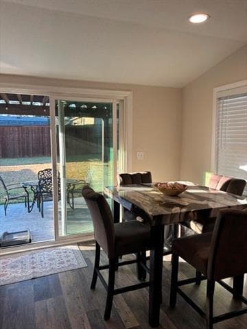 Building Photo - 2611 Peninsula Dr