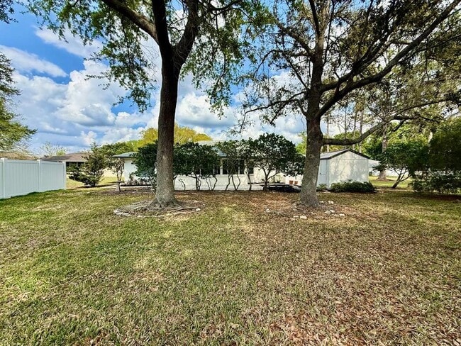 Building Photo - 1839 Tumbleweed Ct