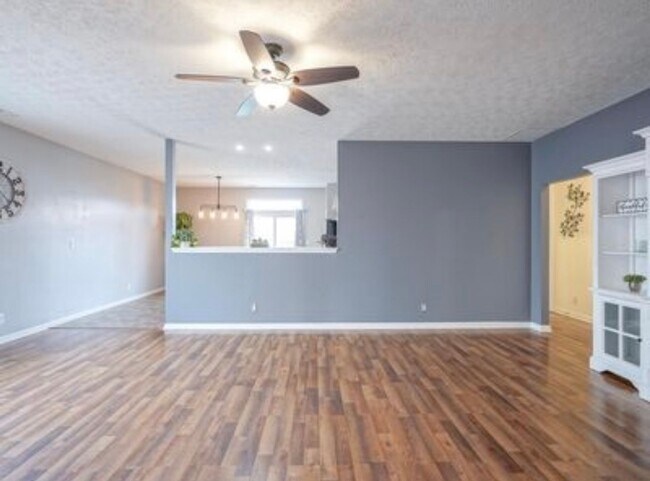 Building Photo - Spacious 3-Bedroom Lafayette Home with Office, Fenced Yard & 3-Car Garage
