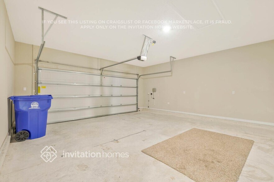Building Photo - 423 Stone Arbor Ln