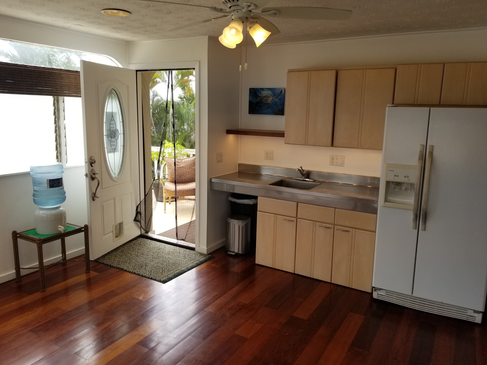 wet bar - 1675 Malakia Street Unit #2