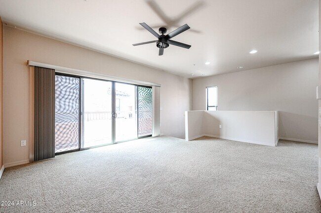 Building Photo - 20660 N 40th St
