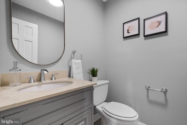 Building Photo - 10429 Headly Ct