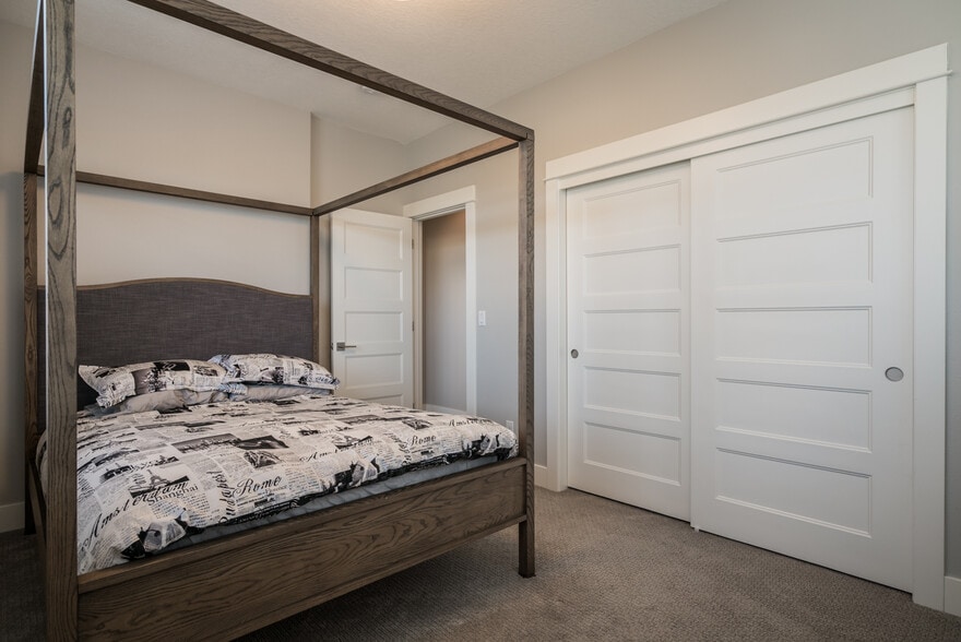 bedroom - 1605 SE Yukon St