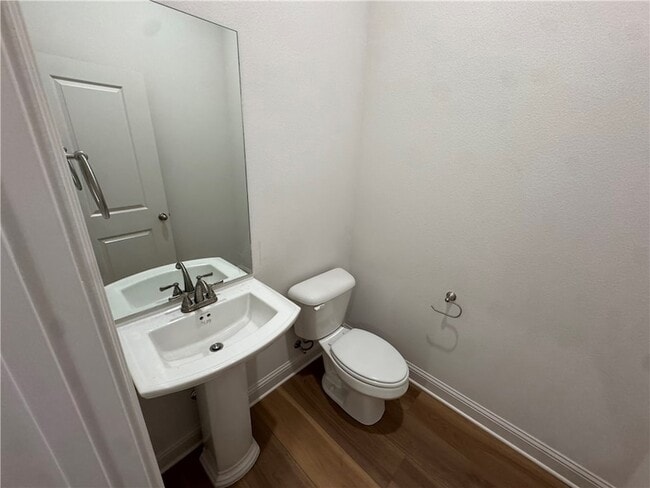 Building Photo - 3004 S 14th St