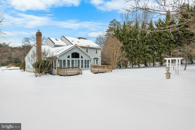 Building Photo - 8009 Frontier Dr