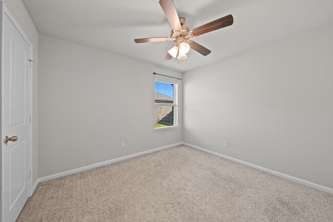 Building Photo - 3015 Lightles Manor Ct