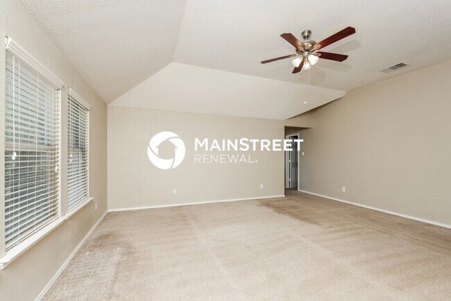 Building Photo - 4 Bedroom Pet-Friendly Home in Mesquite, TX with Main Street Renewal