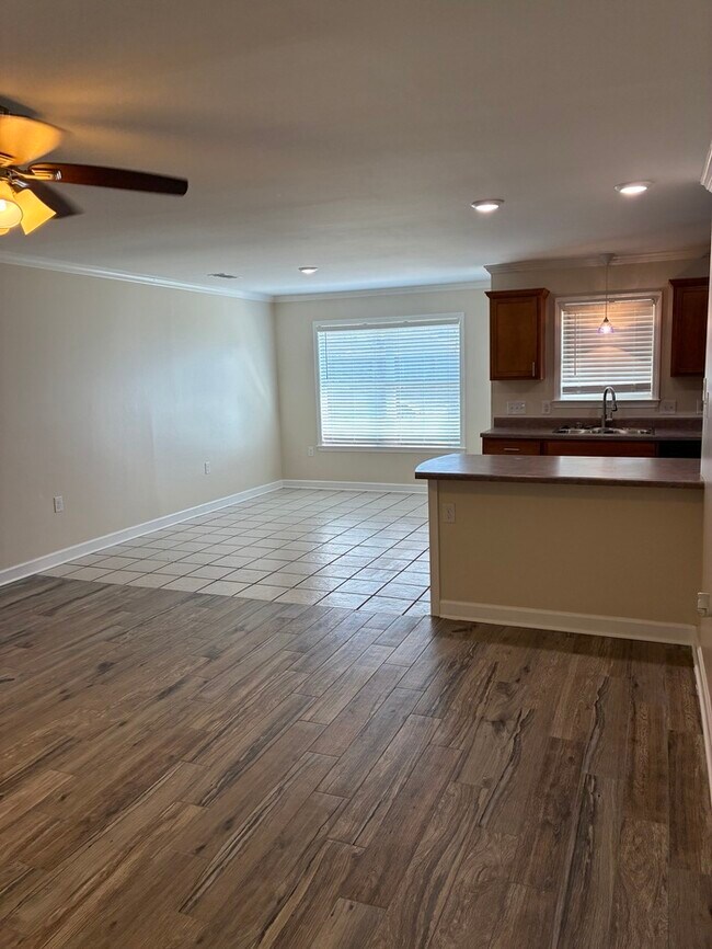 Building Photo - Beautiful 3/2 house in Waveland MS