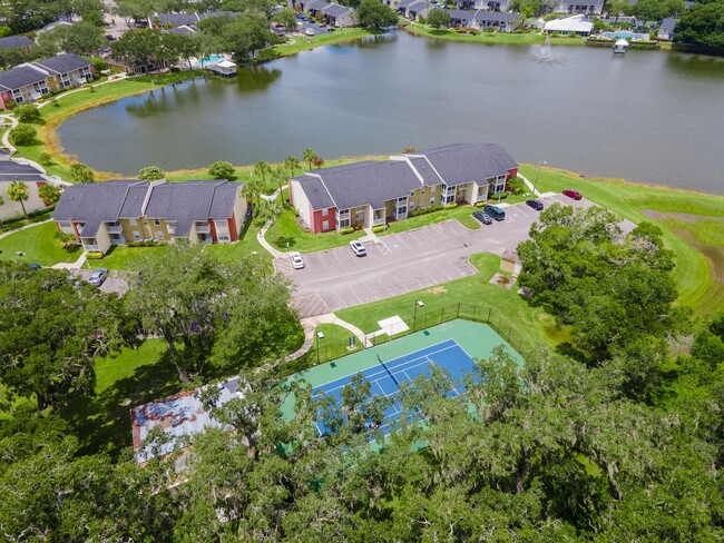 Building Photo - Pool and Lake View - Ground Floor- Corner ...