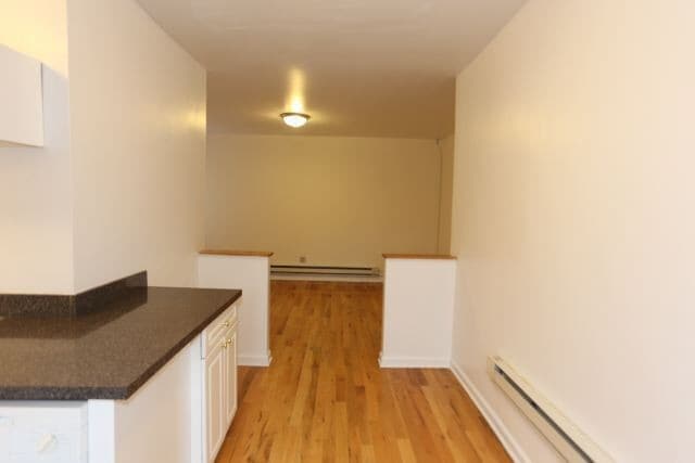 Building Photo - 3723 N Pine Grv