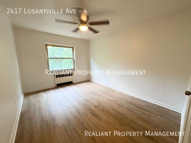 Building Photo - 2417 Losantiville Ave