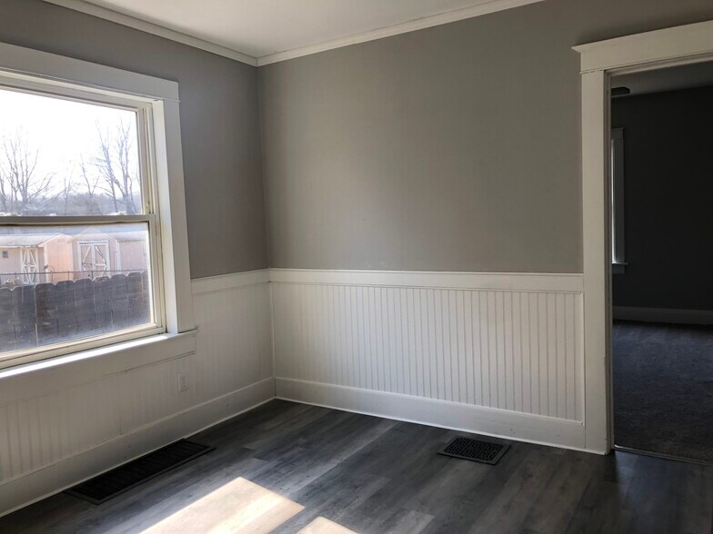 Building Photo - 10 Lehigh Ave