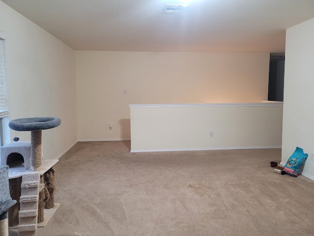 Large upstairs bonus room - 1824 Bayland St