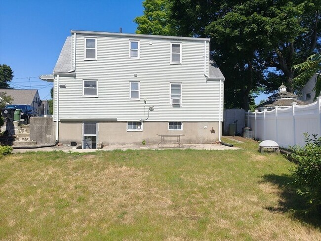 Building Photo - 31 Falmouth Rd