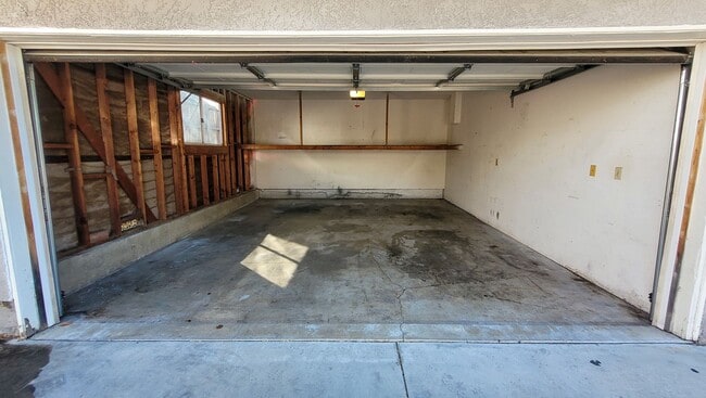 Building Photo - g13427