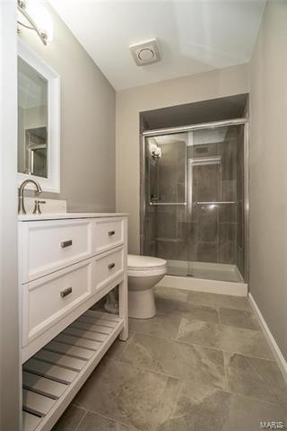 Building Photo - 429 Londondary Dr