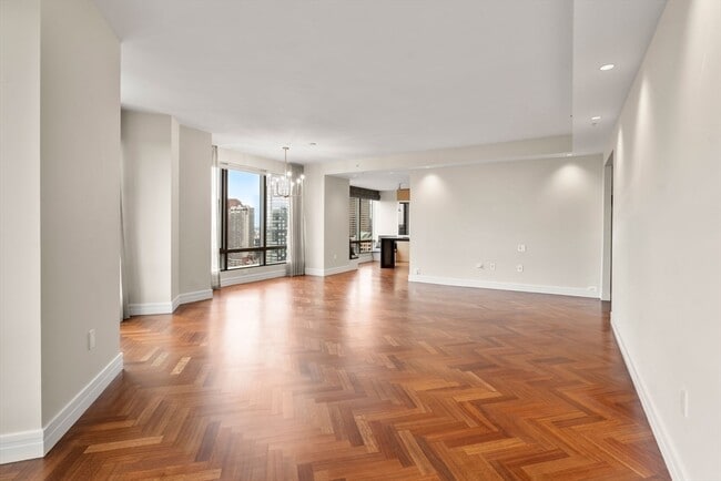 Building Photo - 1 Avery St