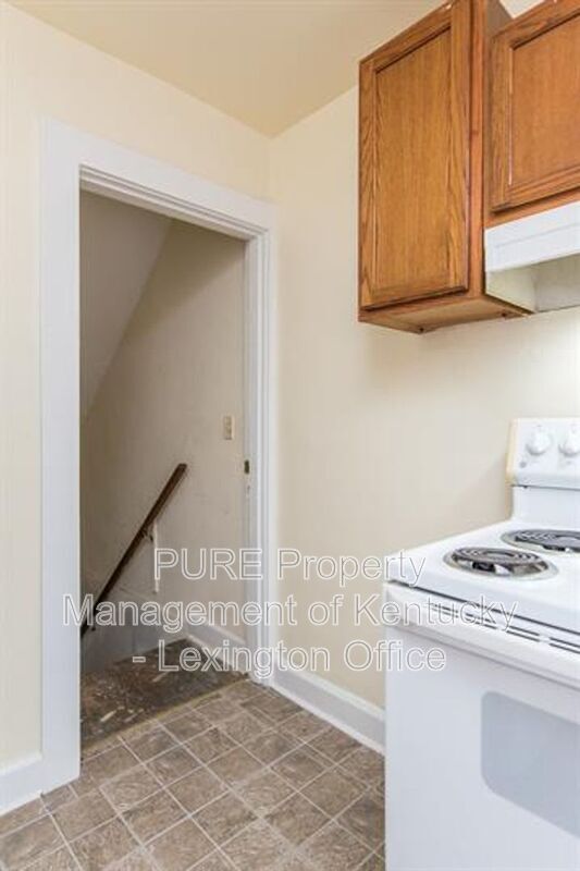 Building Photo - 7 Dogwood Ln