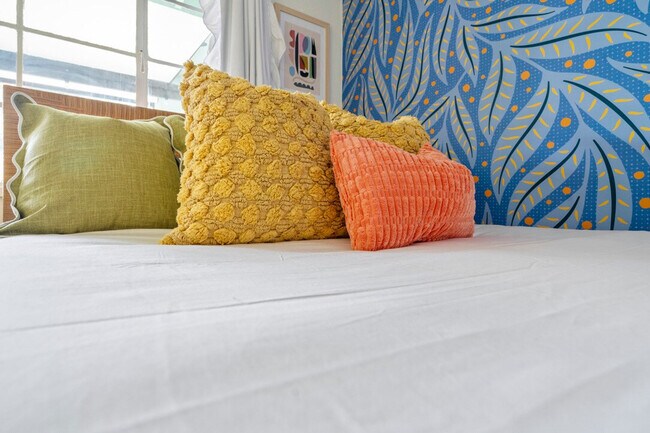 Building Photo - 8709 9th Ave NW