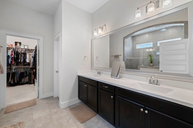 Building Photo - 28750 Shoalhaven Ct