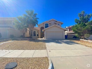 Building Photo - East El Paso 3 bed Refrig A/C w/Loft!