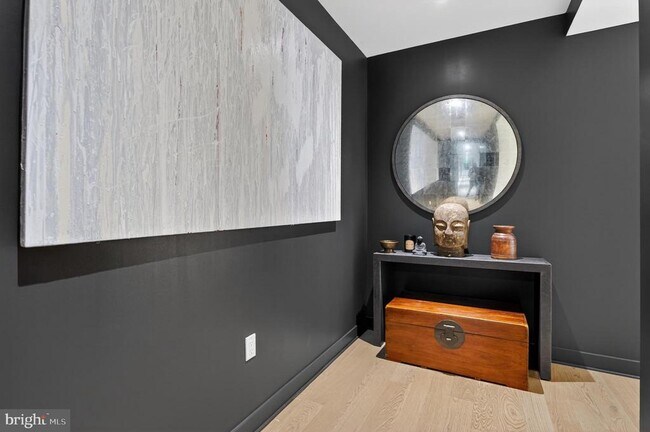 Building Photo - 1650 Silver Hill Dr