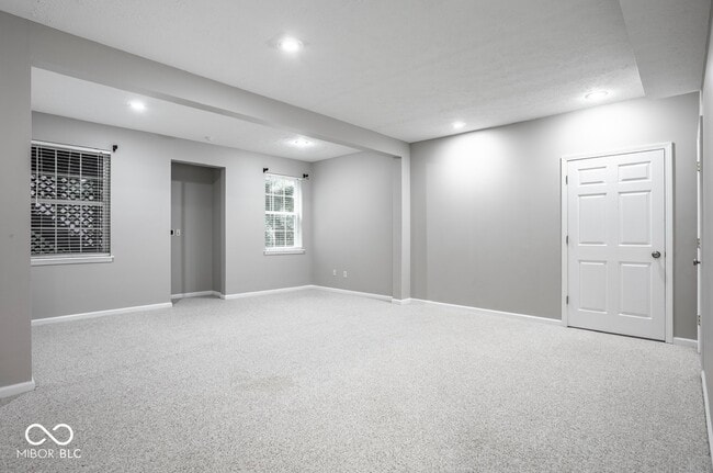 Building Photo - 7533 Prairie View Dr