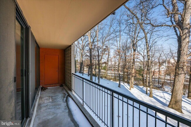 Building Photo - 4 S Van Dorn St