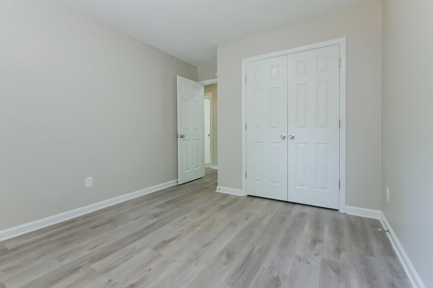 Building Photo - 1575 Elizabeth Ln