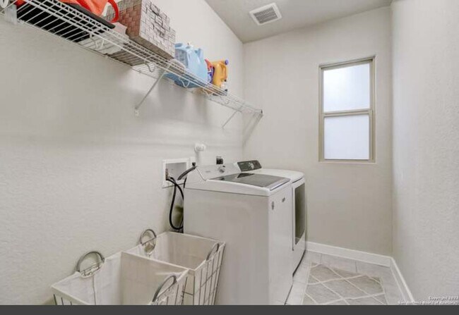 Building Photo - **Your Dream Home Awaits in Gated Ladera!*...
