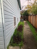 Building Photo - 2749 Kinney Dr