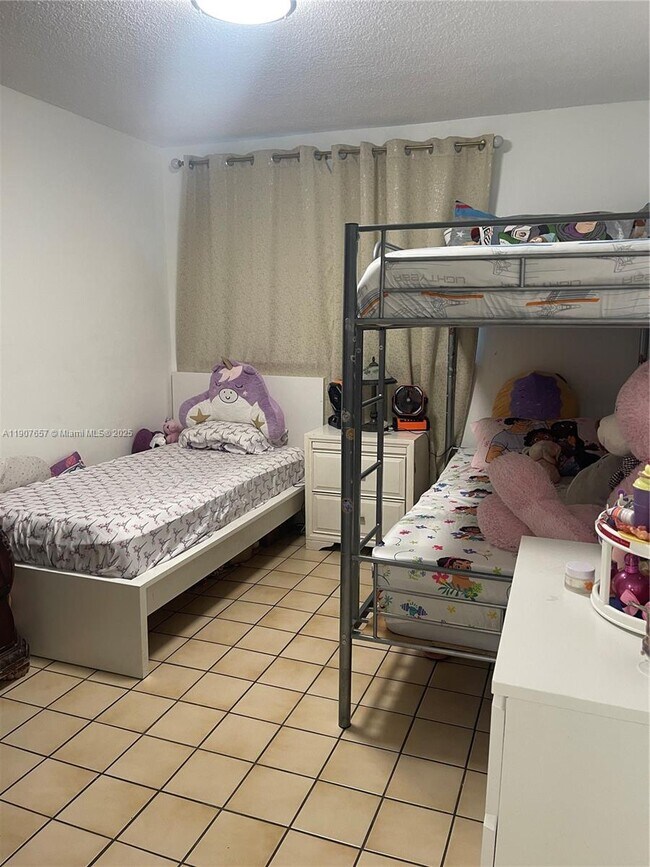 Building Photo - 6190 W 19th Ave