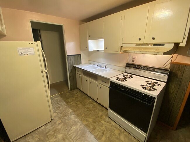 Building Photo - 1110 Roosevelt St