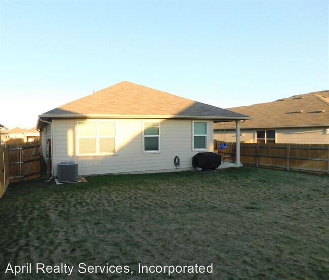 Building Photo - 3 br, 2 bath House - 130 Lullaby Ln