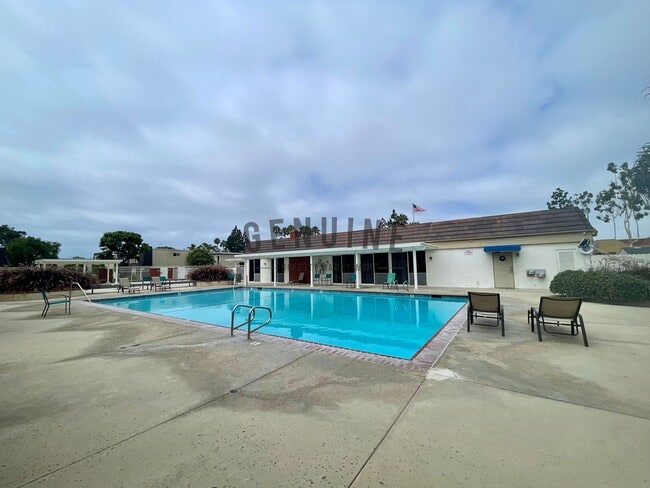Building Photo - 10062 Los Coyotes Ct