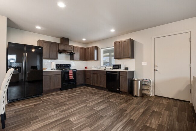 Building Photo - 316 Dawson Ln