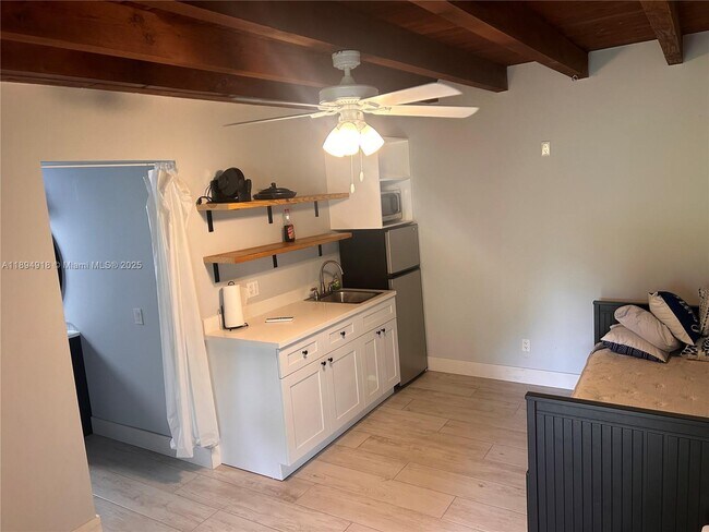 Primary Photo - 6431 SW 64th Ct