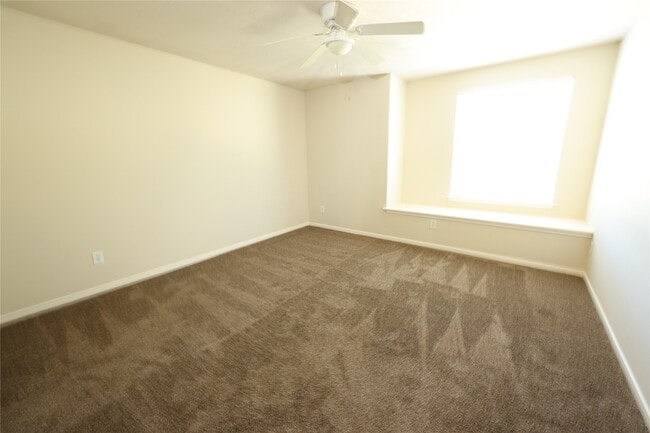 Building Photo - 1007 Harrisburg Ct