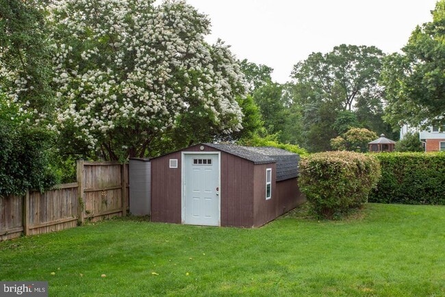 Building Photo - 5834 Pratt St